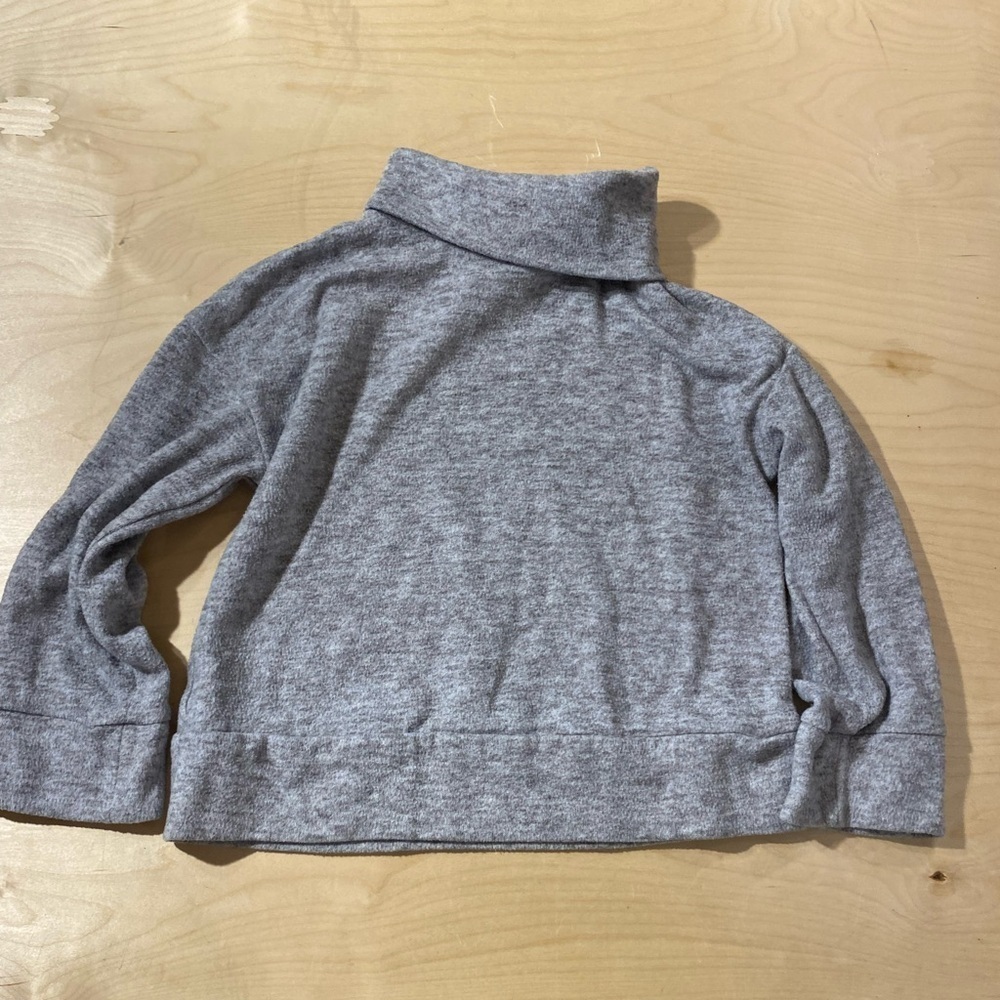 a new day Heather Gray Turtleneck Cropped Sweater Medium (NZ)